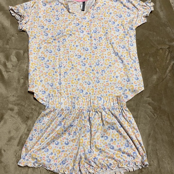 Pj’s - Picture 1 of 1